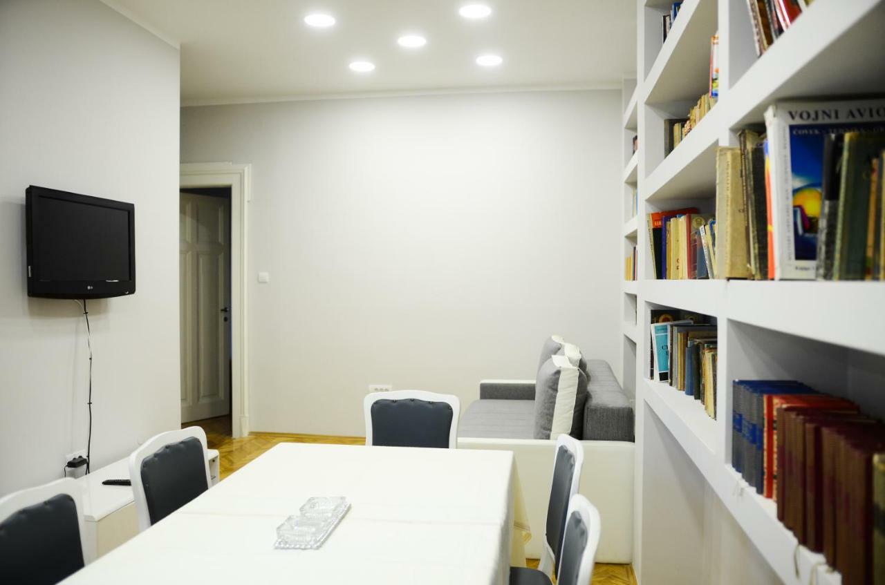 נובי סאד Downtown Apartment In Walk Zone With 3 Bedrooms And Garage מראה חיצוני תמונה